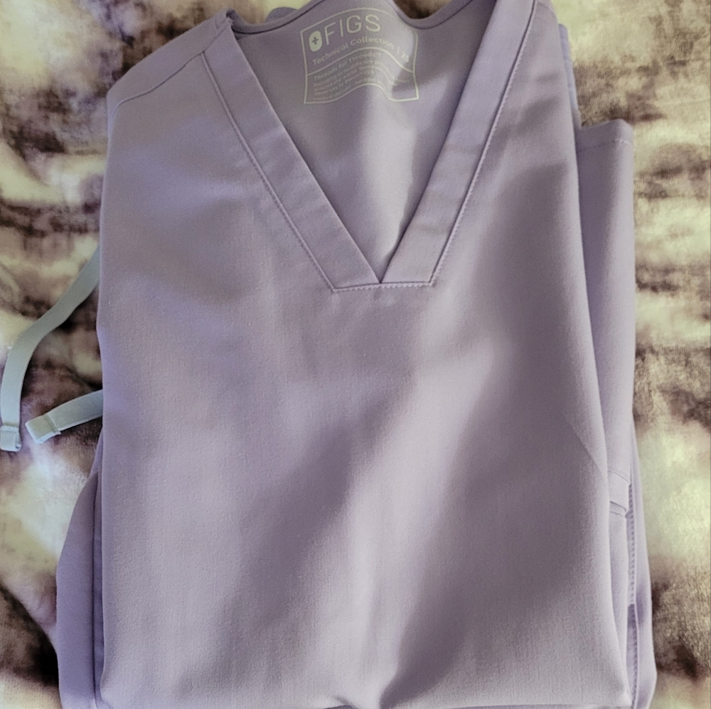Figs xs light purple set